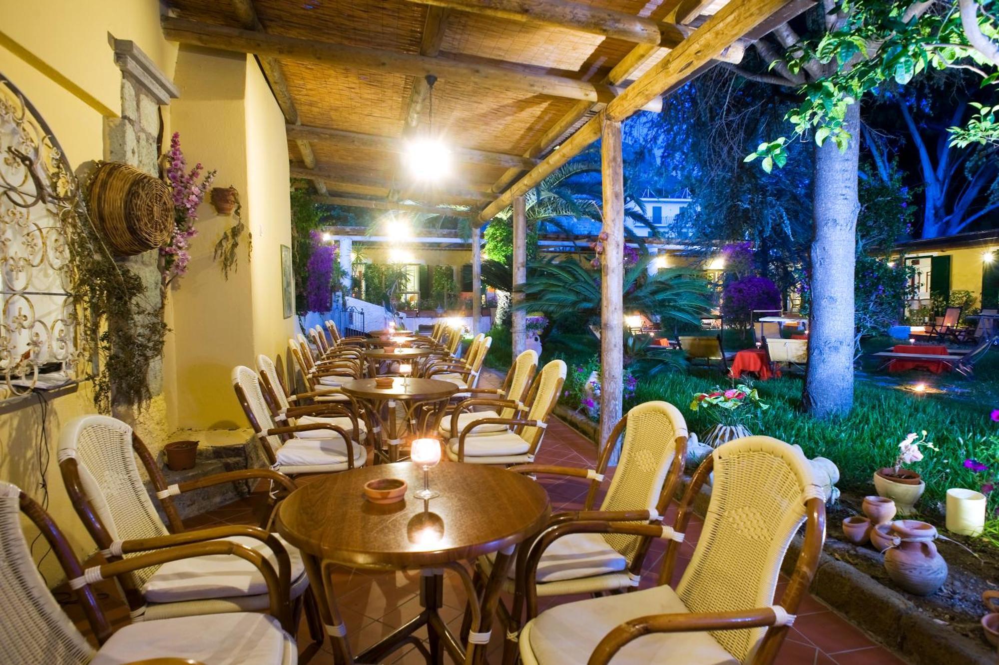 安吉拉别墅酒店及Spa水疗中心 Forio di Ischia 外观 照片