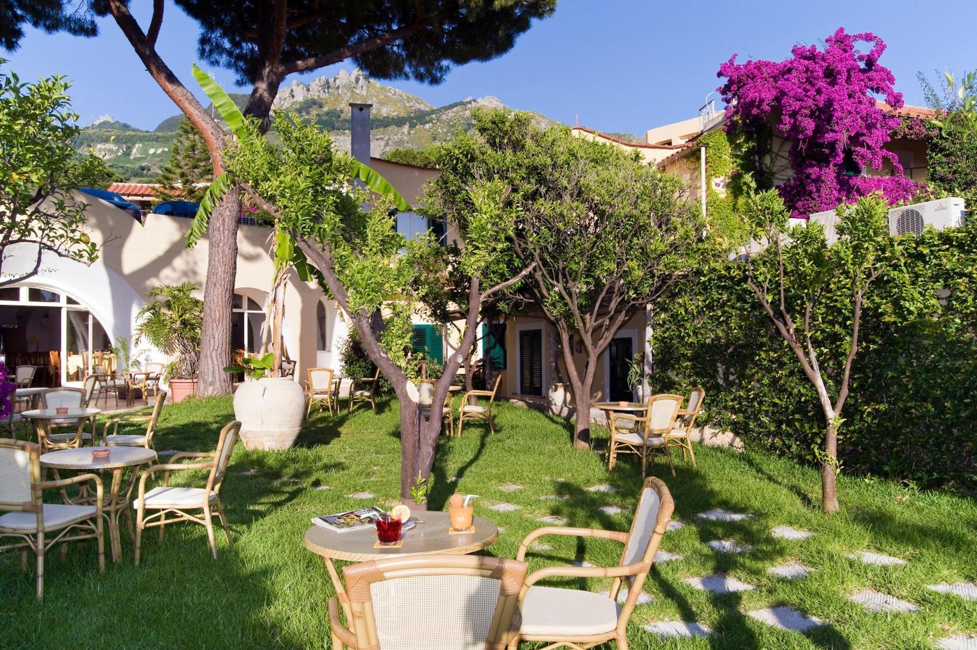 安吉拉别墅酒店及Spa水疗中心 Forio di Ischia 外观 照片