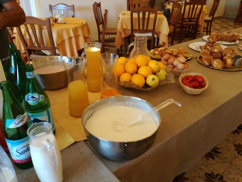安吉拉别墅酒店及Spa水疗中心 Forio di Ischia 外观 照片